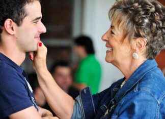 Left-out Grandmother: Finding Support and Connection news-24092024-172353