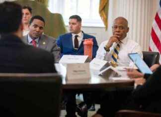 Roundtable on Antisemitism for College Students: Mayor Adams & Rep. Torres Co-Host news-24092024-172537