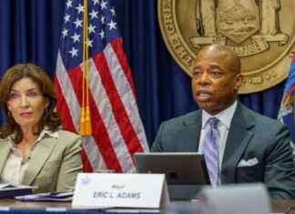 How Gov. Hochul Can Remove Mayor Adams: Step-by-Step Guide news-28092024-062209