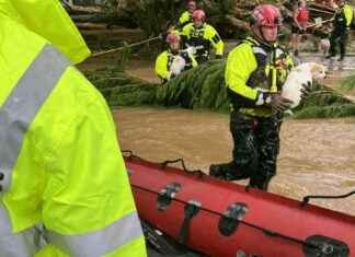NYC First Responders Assist in Hurricane Rescue Efforts in North Carolina news-30092024-105117