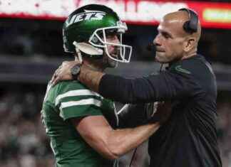 Aaron Rodgers expresses regret over Robert Saleh’s firing news-11102024-113142