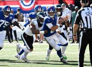 Eagles Embarrass Giants with Benching of Daniel Jones news-20102024-225301