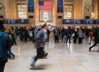 NYC Thanksgiving Weekend Mass Transit Service Changes: What You Need to Know news-27112024-105648