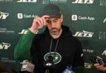aaron-rodgers-contemplates-future-amid-new-york-jets-struggles