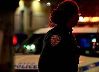 Bronx Man Fatally Shot Near Home: Police Investigate | amNewYork bronx-man-fatally-shot-near-home-police-nvestigate-amnewyork