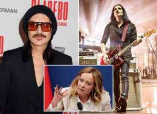 Brian Molko charged for insulting Italian Prime Minister brian-molko-charged-for-insulting-talian-prime-minister