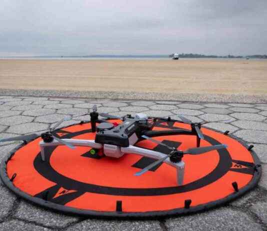 drone-deployed-flotation-devices-to-aid-swimmers-in-distress-summer-beach-safety