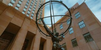 Millennium Hilton New York One UN Plaza: Discover Luxury Awaits