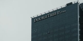 DoubleTree By Hilton New York Downtown: Discover Luxurious Comfort