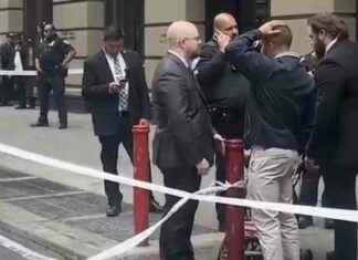 Soho Stabbing: Panhandlers’ Argument Results in Bloody Assault Near Subway Station soho-stabbing-panhandlers-argument-results-in-bloody-assault-near-subway-station
