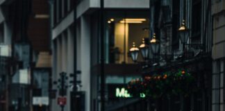 Flights To London From New York: Discover Amazing Travel Deals!