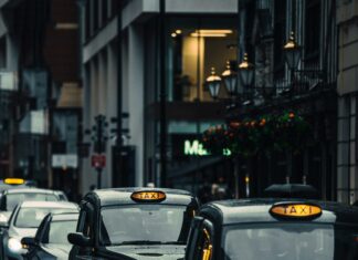 Flights To London From New York: Discover Amazing Travel Deals!