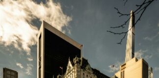Four Seasons Hotel New York Downtown: Experience Luxury Redefined