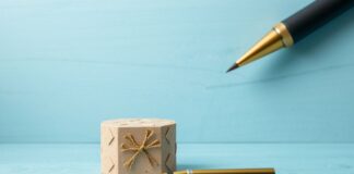 The Intersection of Tradition and Modernity: The Evolving World of Stationery The Intersection of Tradition and Modernity: The Changing World of Stationery